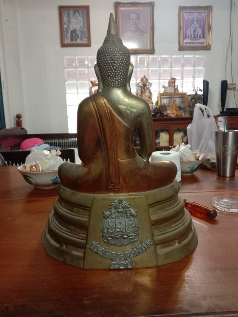 พระประมูล