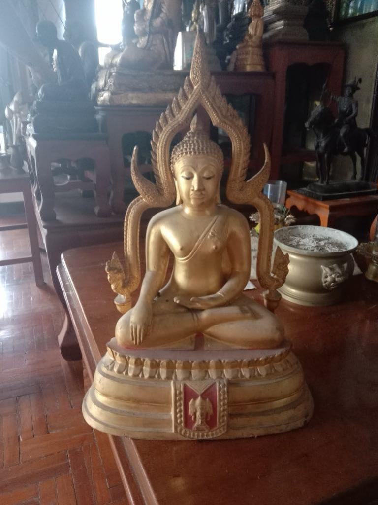 พระประมูล
